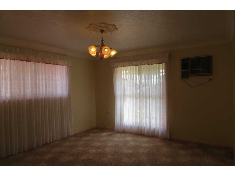 10 Davey Avenue, Frenchville QLD 4701