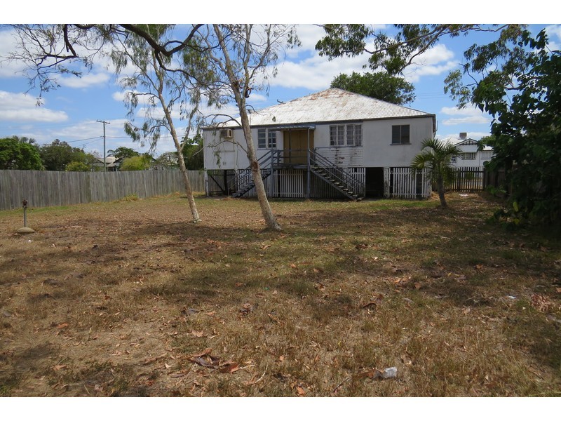 100 Edington Street, Berserker QLD 4701