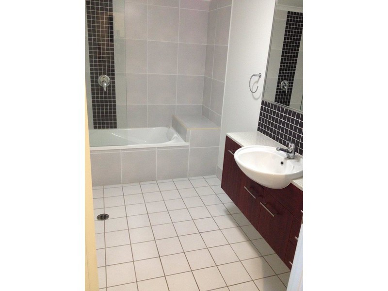 402/6 Victoria Parade, Rockhampton City QLD 4700