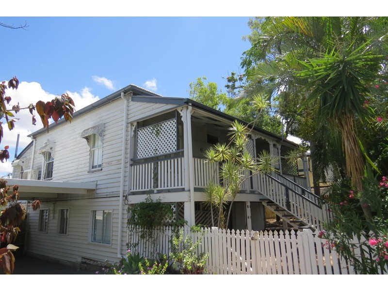 11 Private Street, Allenstown QLD 4700