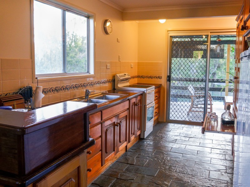 306 Blanchfield Street, Koongal QLD 4701