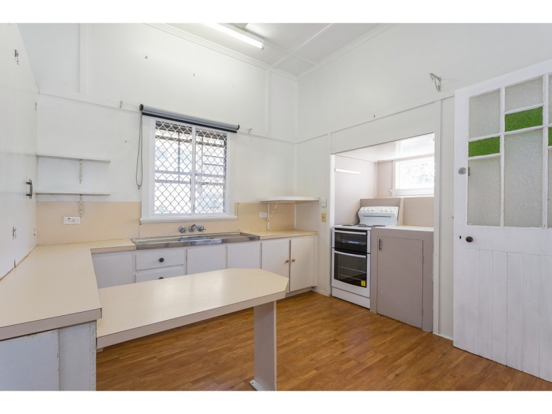 4 Craigilee Street, The Range QLD 4700