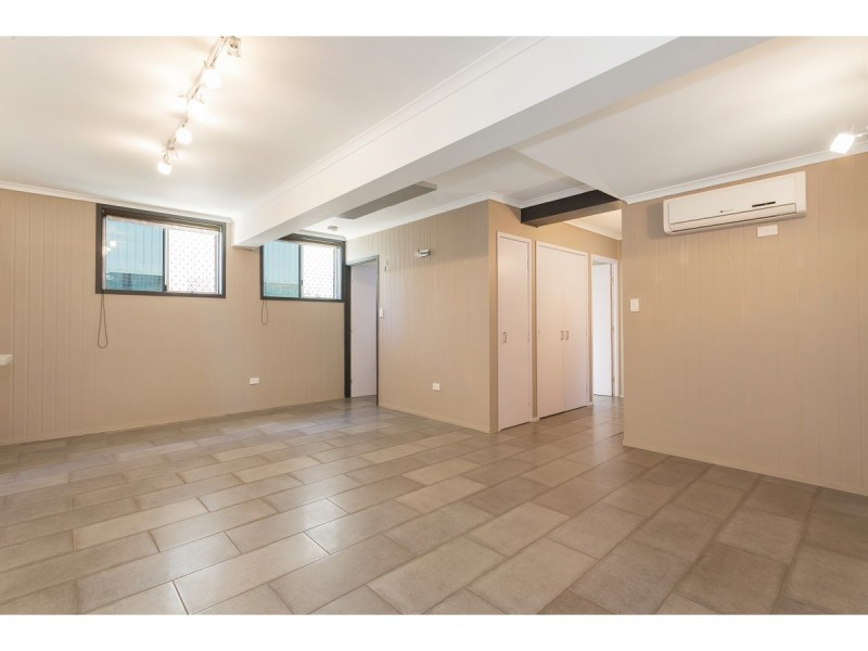 4 Craigilee Street, The Range QLD 4700