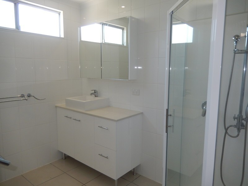 12 Harriette Street, Park Avenue QLD 4701