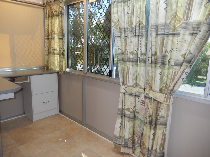 12 Harriette Street, Park Avenue QLD 4701