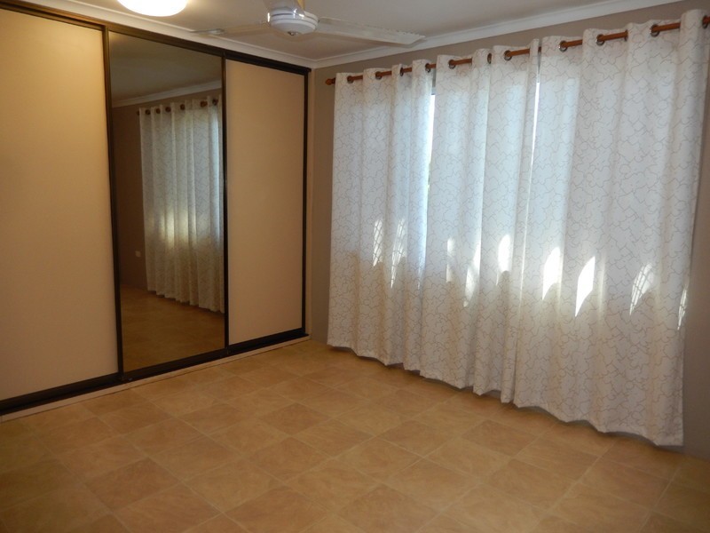 12 Harriette Street, Park Avenue QLD 4701