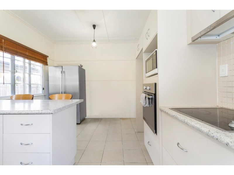 30 Heath Street, Wandal QLD 4700