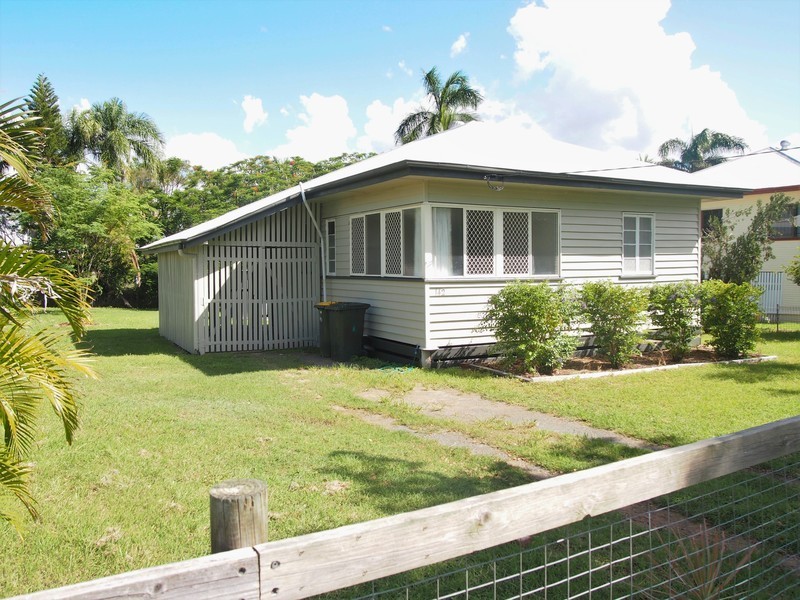 142 Richardson Road, Park Avenue QLD 4701