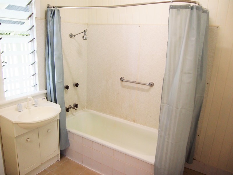 142 Richardson Road, Park Avenue QLD 4701