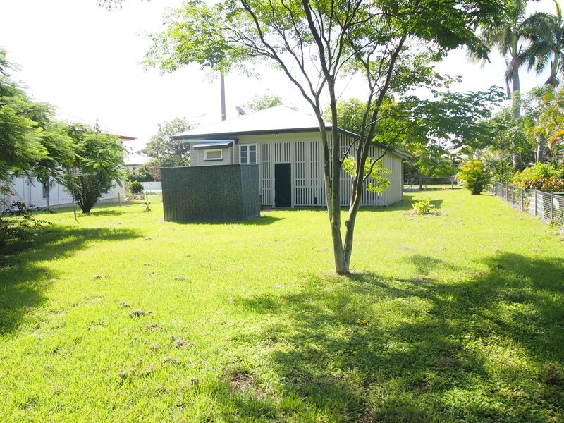142 Richardson Road, Park Avenue QLD 4701