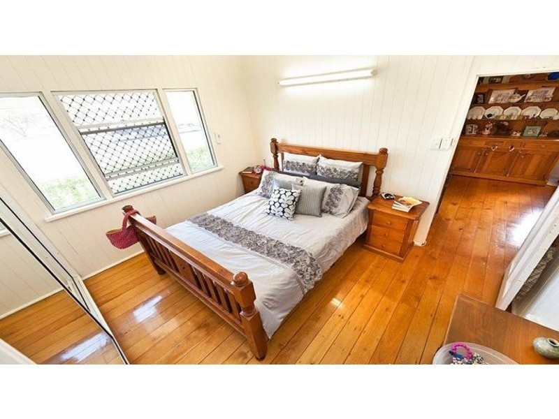 72 Haynes Street, Park Avenue QLD 4701