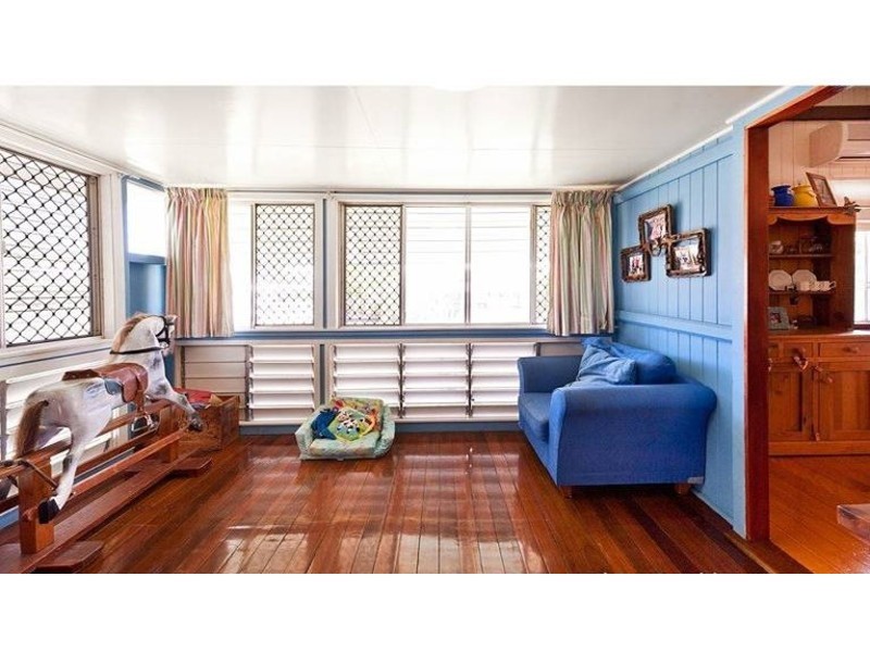 72 Haynes Street, Park Avenue QLD 4701