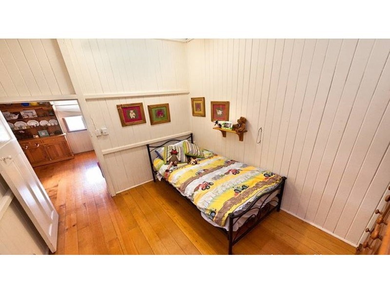72 Haynes Street, Park Avenue QLD 4701