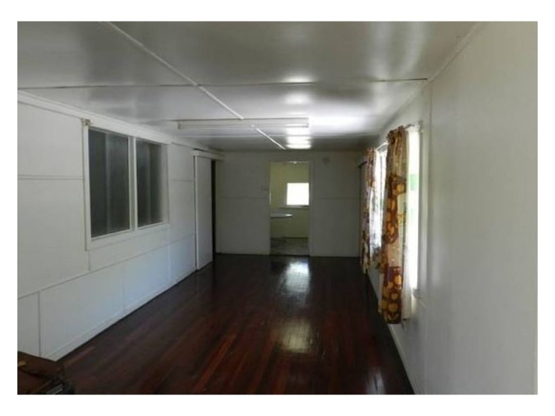 55799 Bruce Highway, Raglan QLD 4697