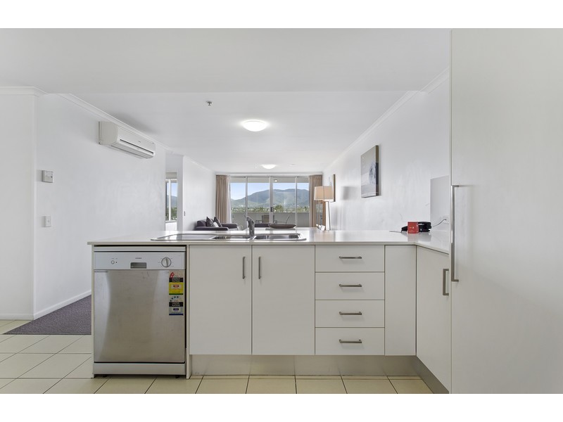 604/102-108 Victoria Parade, Rockhampton City QLD 4700