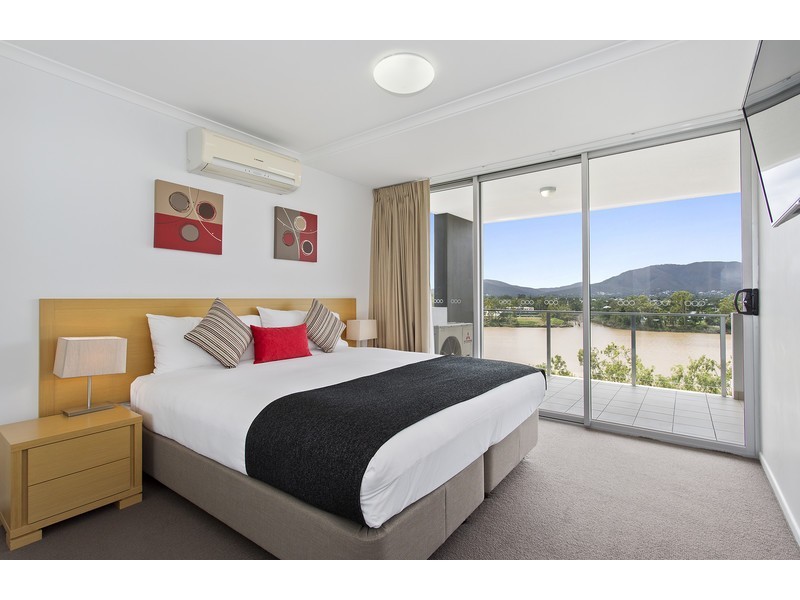 604/102-108 Victoria Parade, Rockhampton City QLD 4700