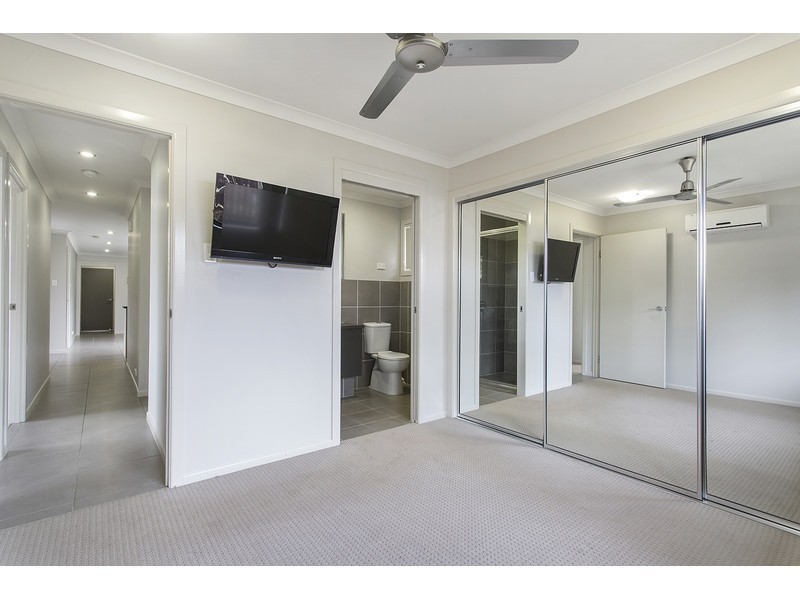 11/249 Mason Street, Koongal QLD 4701