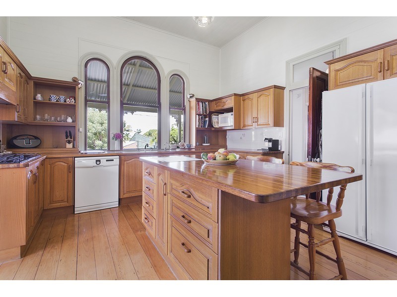 296 Agnes Street, The Range QLD 4700