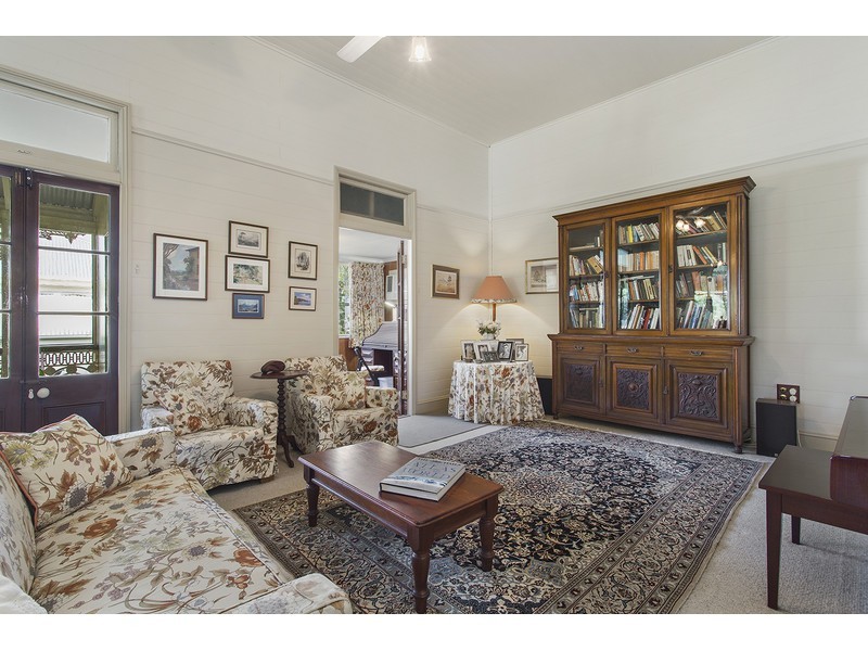 296 Agnes Street, The Range QLD 4700