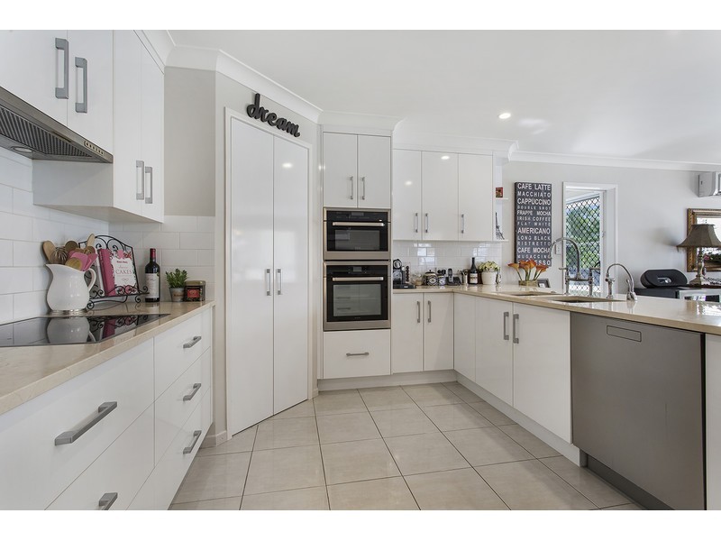 1 Stirling Drive, Rockyview QLD 4701