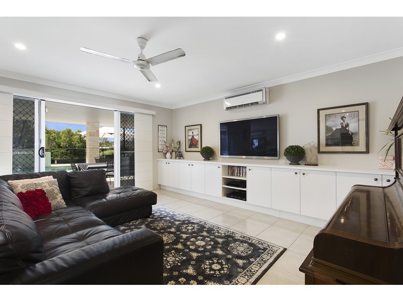 1 Stirling Drive, Rockyview QLD 4701