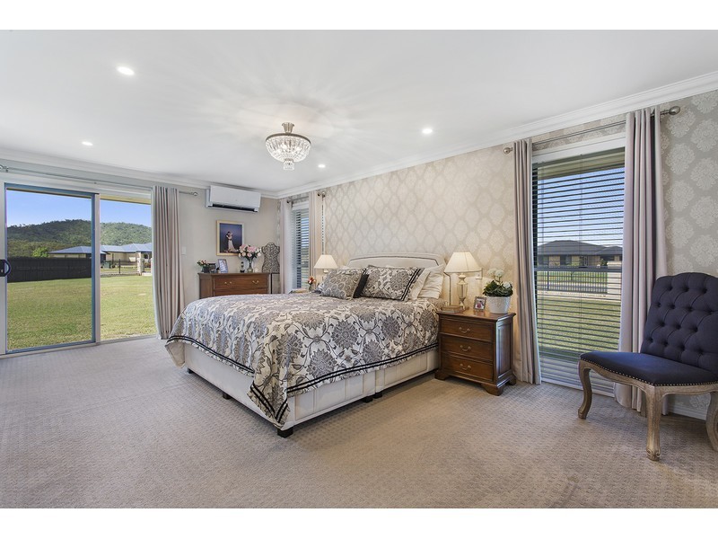 1 Stirling Drive, Rockyview QLD 4701