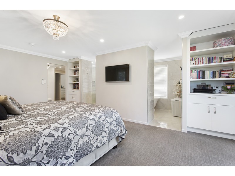 1 Stirling Drive, Rockyview QLD 4701