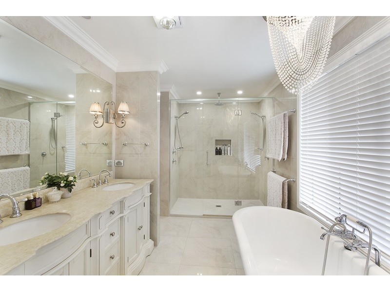 1 Stirling Drive, Rockyview QLD 4701