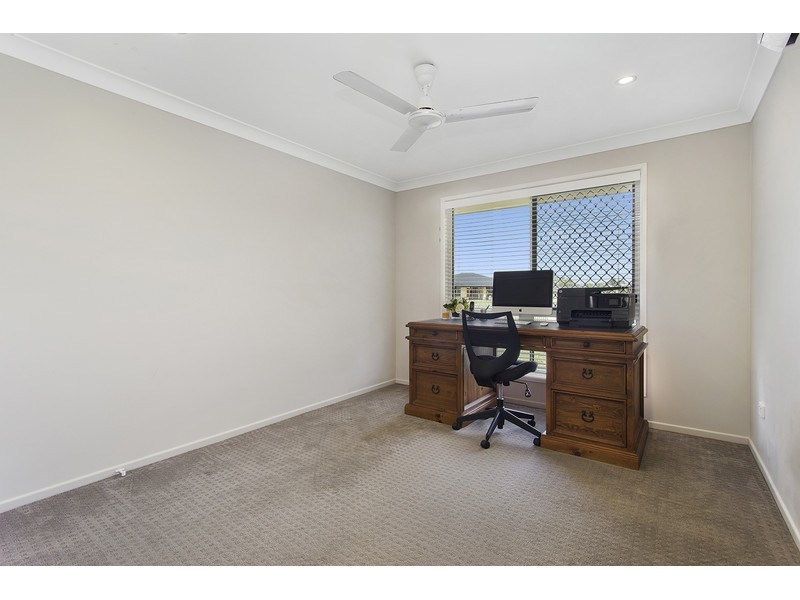 1 Stirling Drive, Rockyview QLD 4701