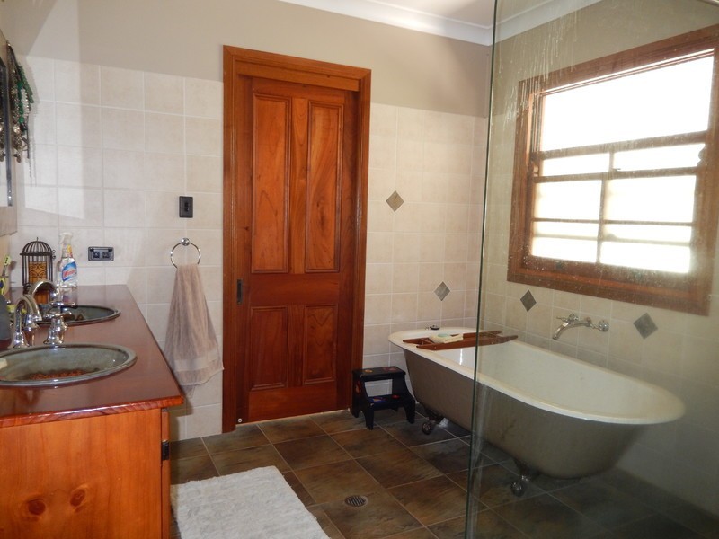 29 Fourteen Mile Road, The Caves QLD 4702