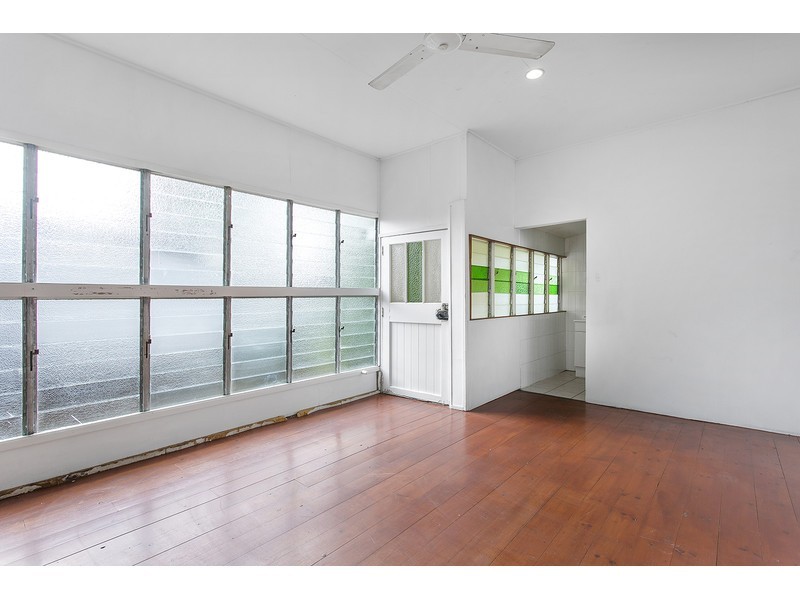 269 East Street, Depot Hill QLD 4700