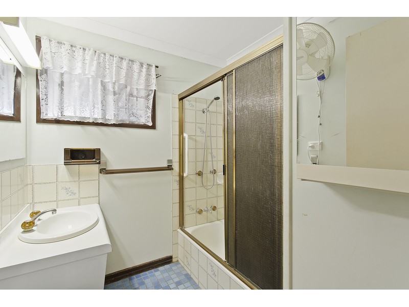 13 McCamley Street, The Range QLD 4700
