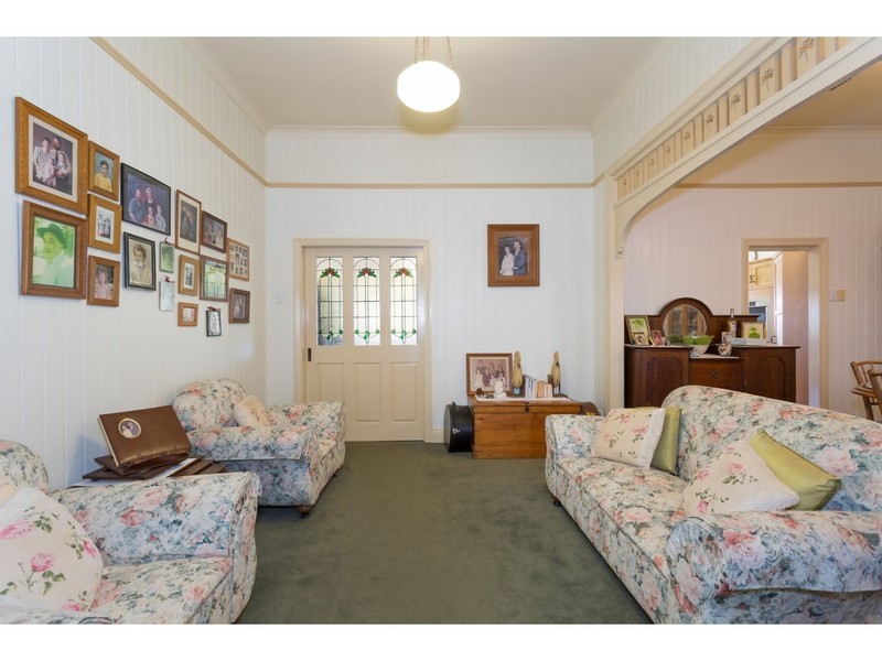 197 Caroline Street, The Range QLD 4700