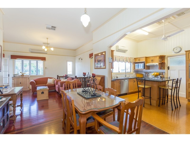 197 Caroline Street, The Range QLD 4700