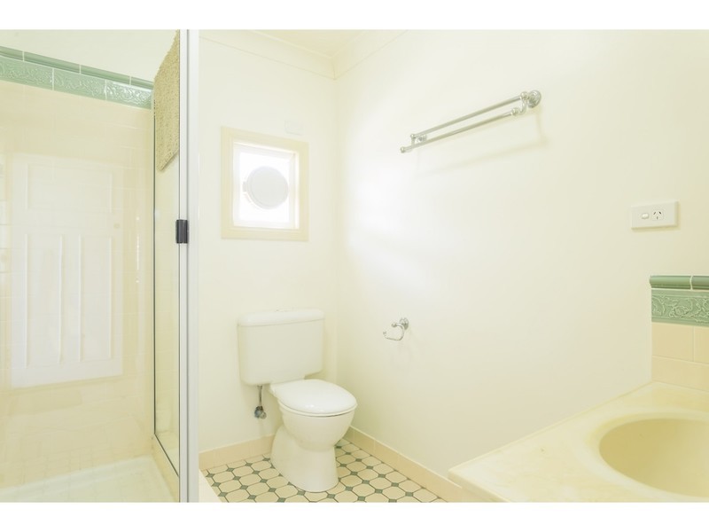 197 Caroline Street, The Range QLD 4700
