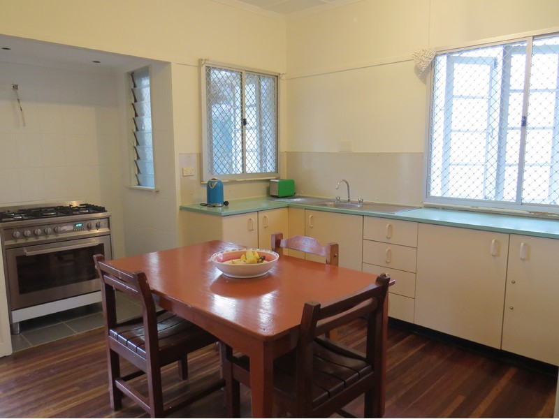 16 Bowen Terrace, The Range QLD 4700