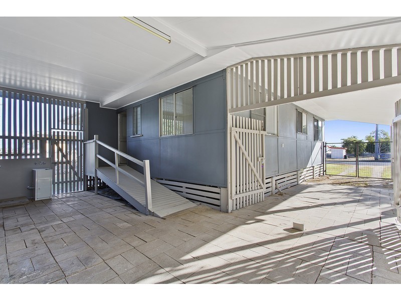 240 Wiltshire Street, Koongal QLD 4701