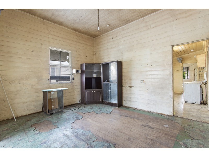 13 Edward Street, Berserker QLD 4701