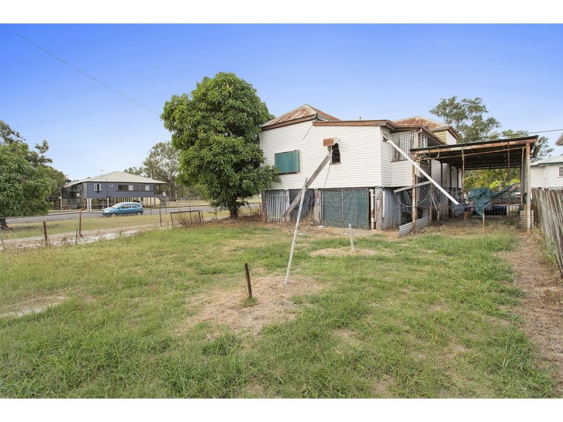 13 Edward Street, Berserker QLD 4701
