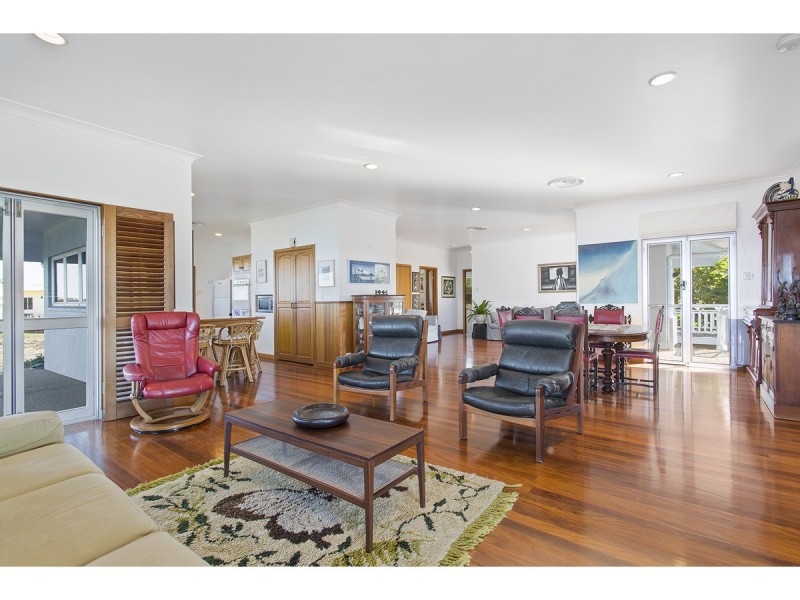 11 Tanby Point Close, Emu Park QLD 4710