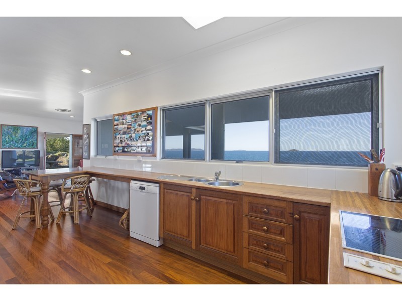 11 Tanby Point Close, Emu Park QLD 4710