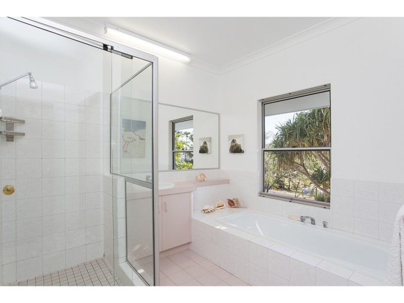 11 Tanby Point Close, Emu Park QLD 4710