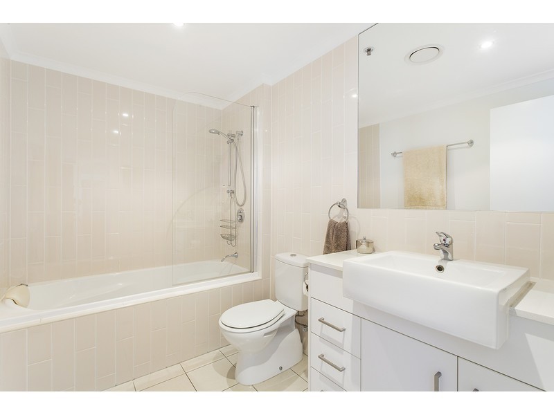 901/102 Victoria Parade, Rockhampton City QLD 4700