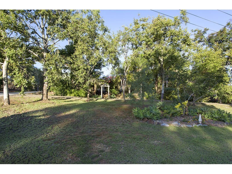 54 Spring Creek Close, The Caves QLD 4702