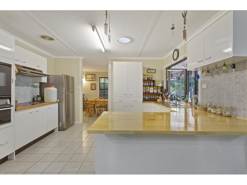 54 Spring Creek Close, The Caves QLD 4702