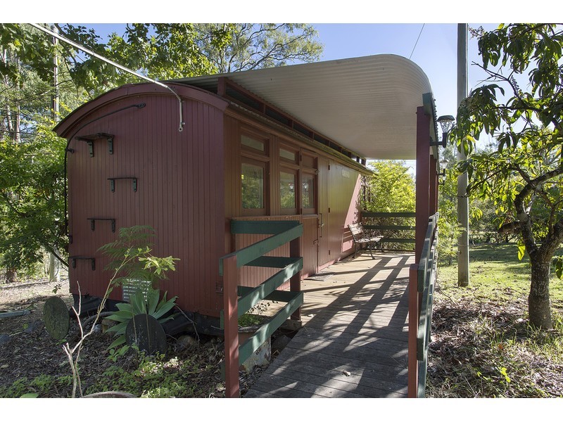 54 Spring Creek Close, The Caves QLD 4702