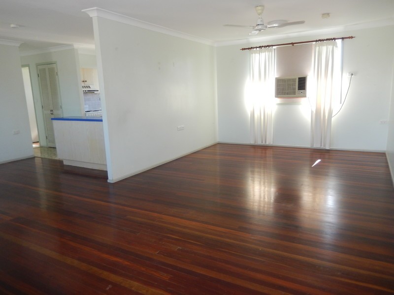 28 Elwing Street, Kawana QLD 4701