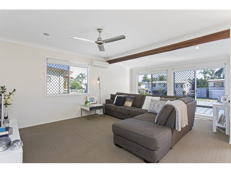 19 Westmoreland Street, Kawana QLD 4701