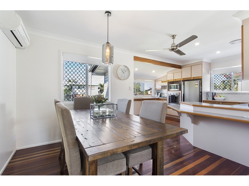 19 Westmoreland Street, Kawana QLD 4701