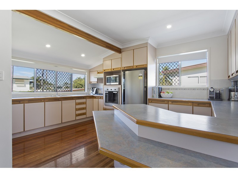 19 Westmoreland Street, Kawana QLD 4701